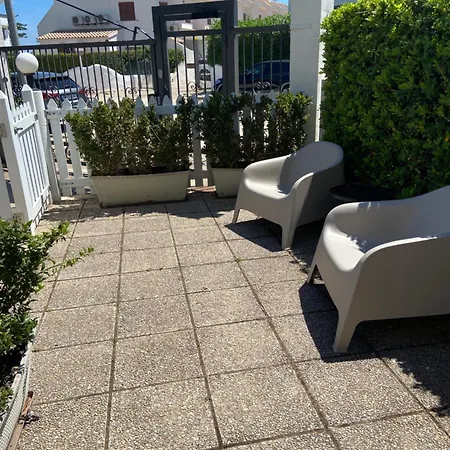 Adosado En Denia, Marinas